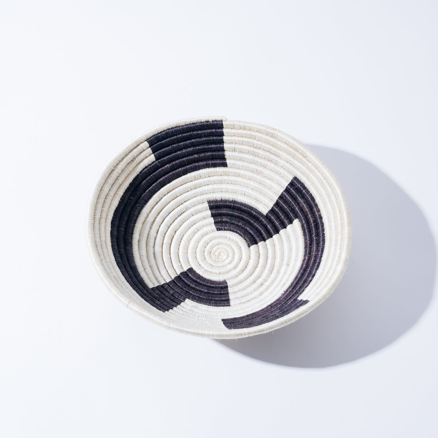 Monotone basket バスケット