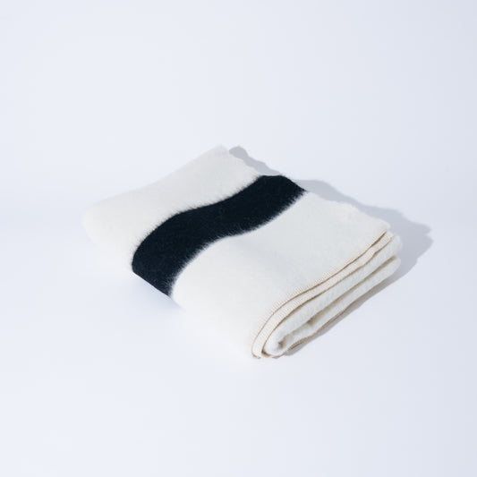 Monotone throw ベッドスロー