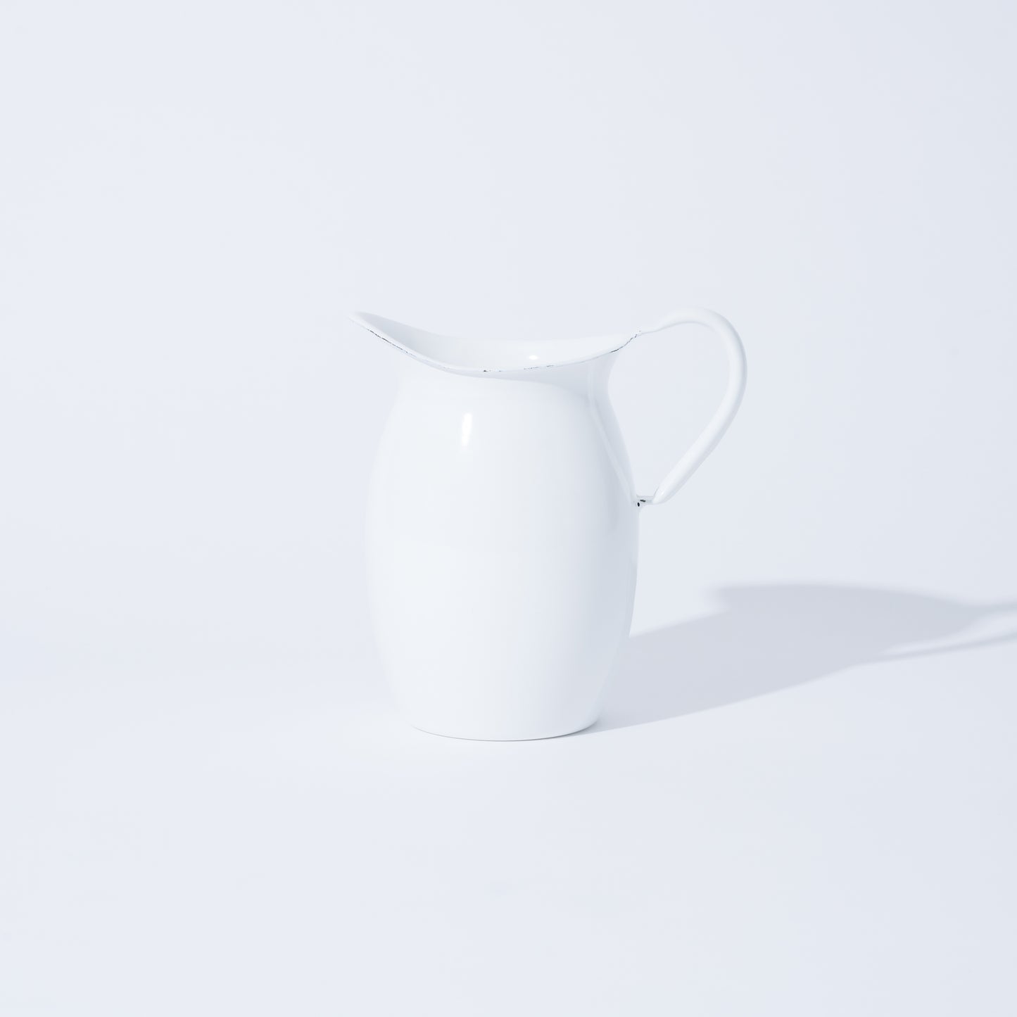 Enamel jug ジャグ